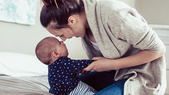 10 THINGS EVERY NEW MUM SHOULD HAVE! | The Milky Tee Company